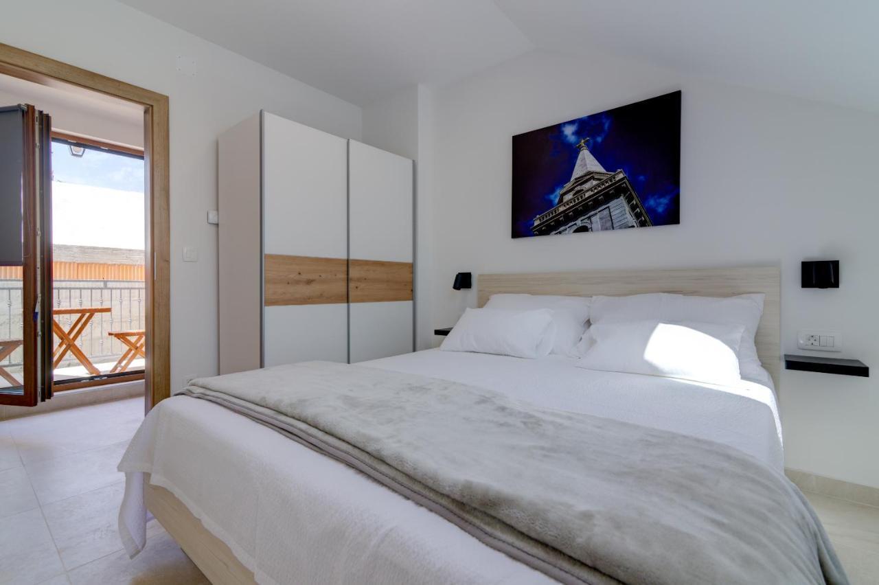 Rote Zora Apartman Zengg Kültér fotó