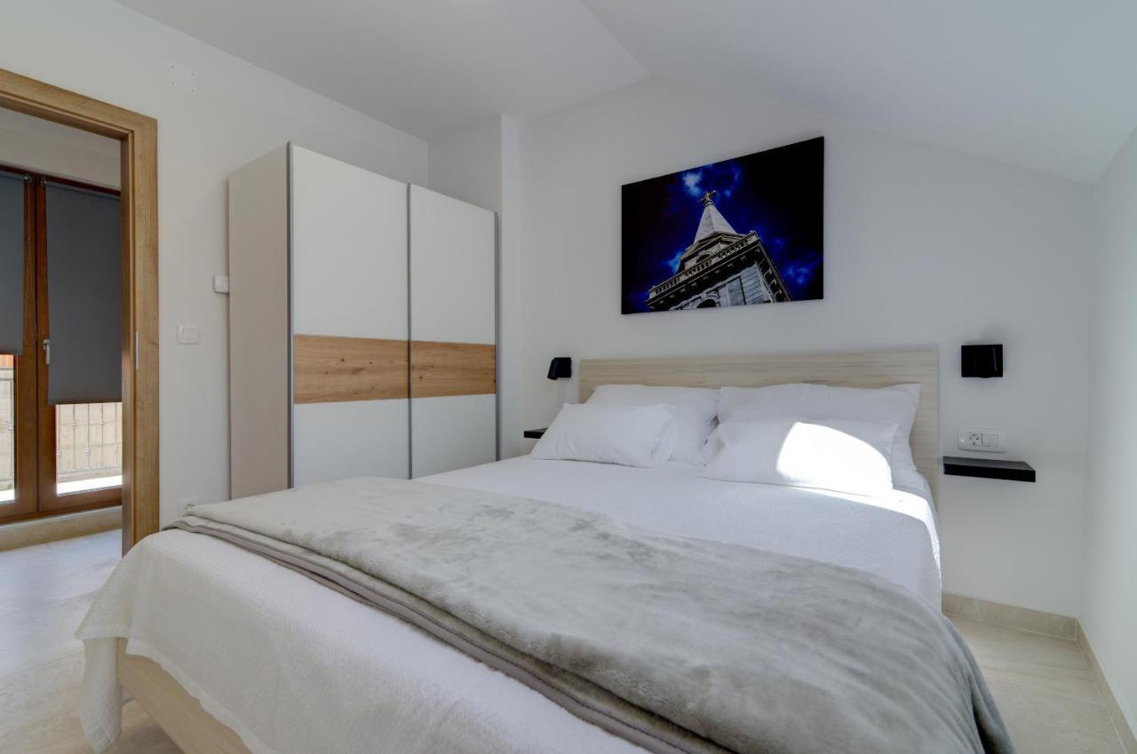 Rote Zora Apartman Zengg Kültér fotó