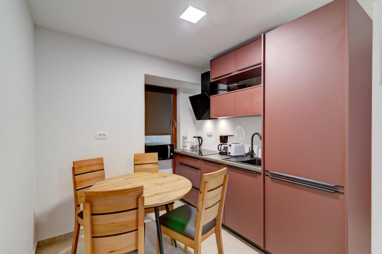 Rote Zora Apartman Zengg Kültér fotó