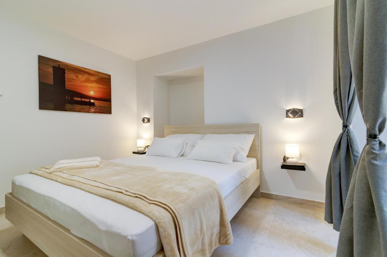 Rote Zora Apartman Zengg Kültér fotó