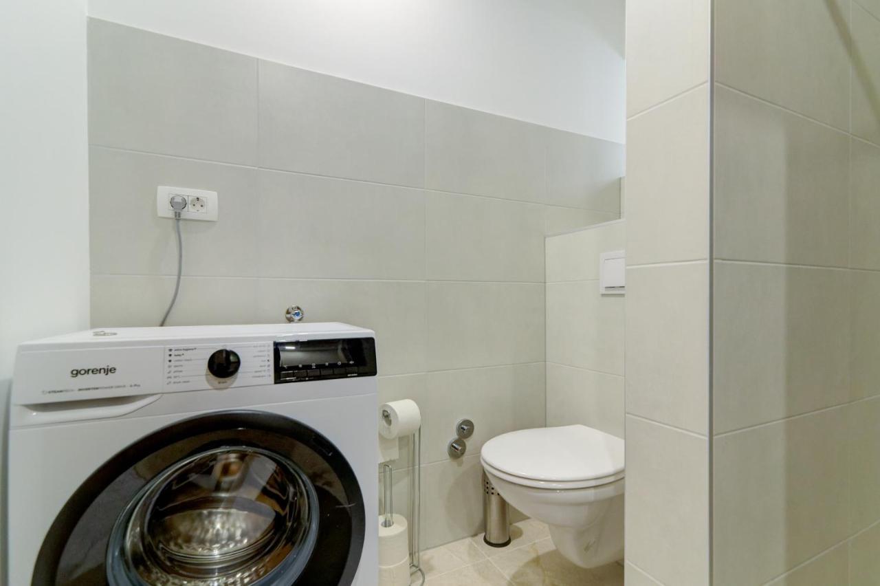 Rote Zora Apartman Zengg Kültér fotó