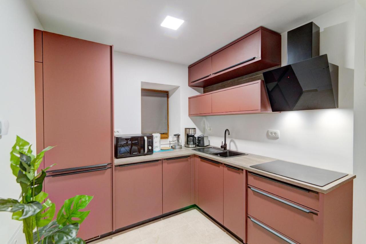 Rote Zora Apartman Zengg Kültér fotó